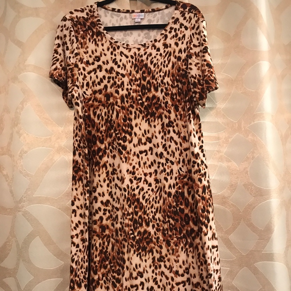Large leopard LuLaRoe Carly